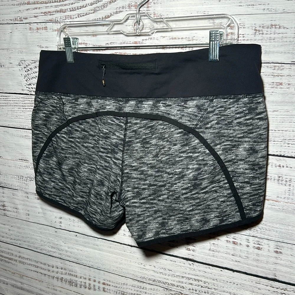 Lululemon Run Times Short *4-way Stretch Dramatic Static White Black Size 10